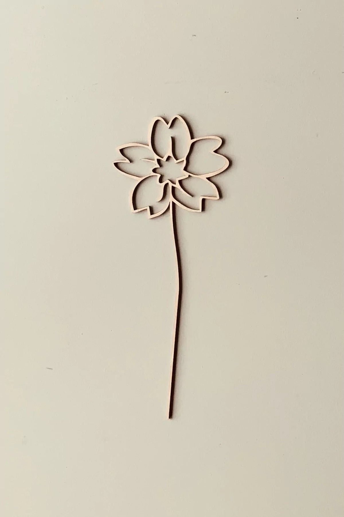 Filigrane Holzblumen