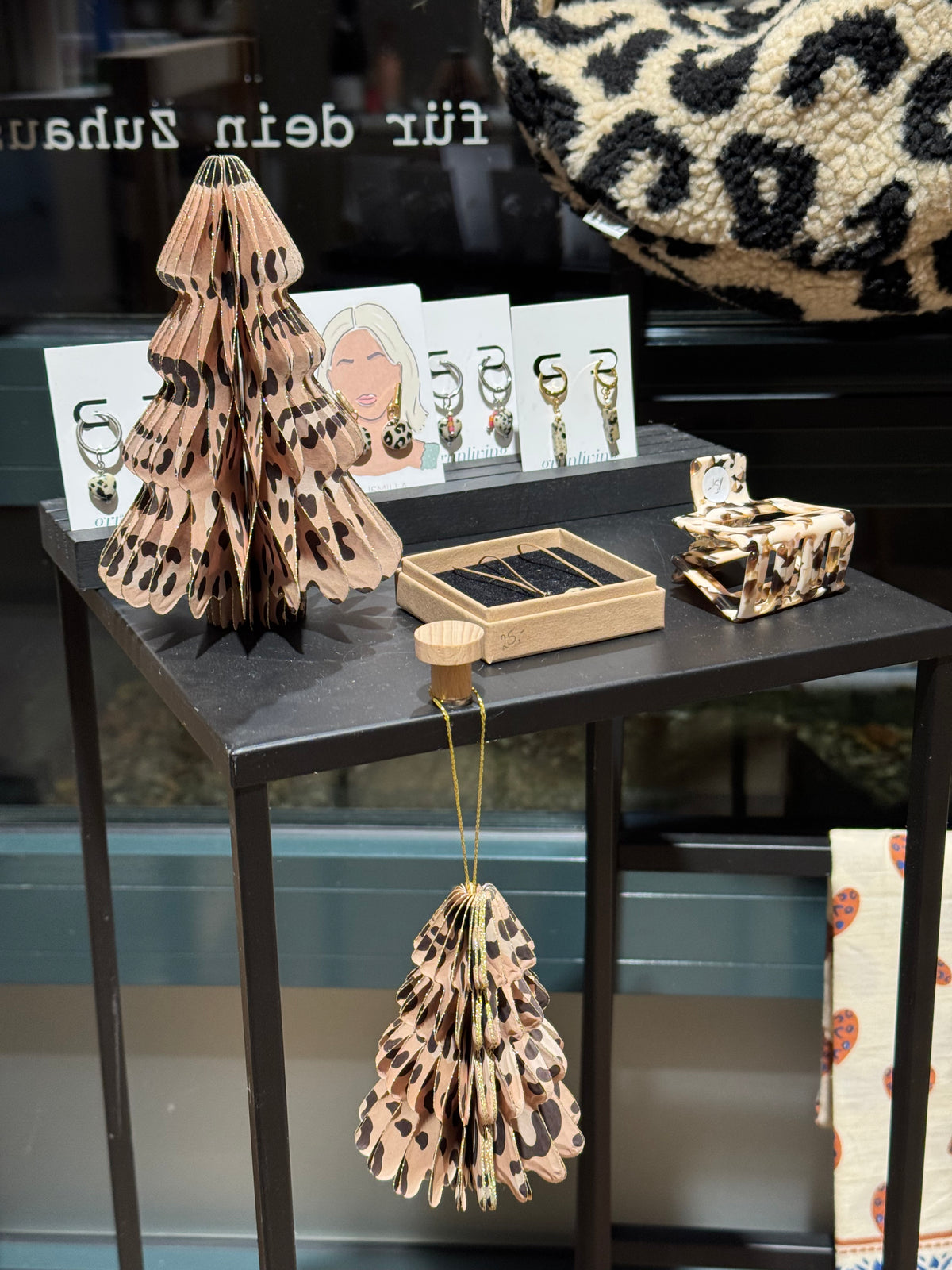 Papier Weihnachtsschmuck Leo Look