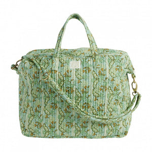 Shopper  "Anjali Jade"