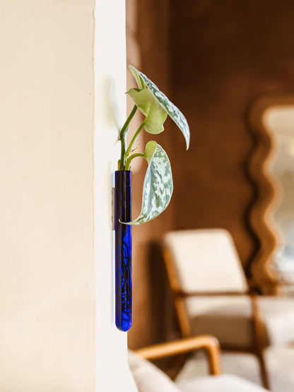 Walleaf / Vase