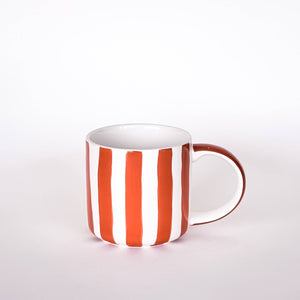 orange gestreifte Tasse von Magazin Minori