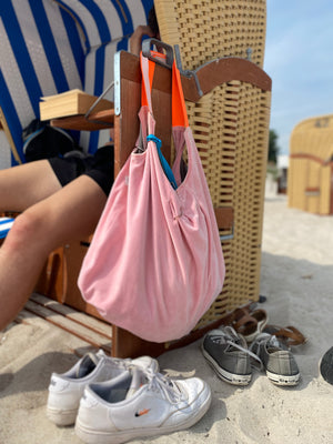 rosa Nicky tasche von Manufaktur und Kontor an Strandkorb