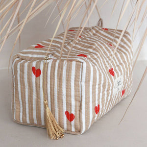 Kulturtasche beige gestreift mit herzen von love Ibiza