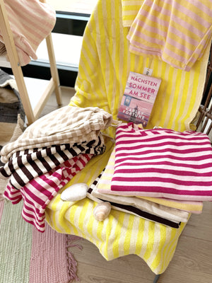 Frottee Shorts & Shirts