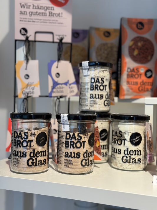 Brotbackmischung im Glas