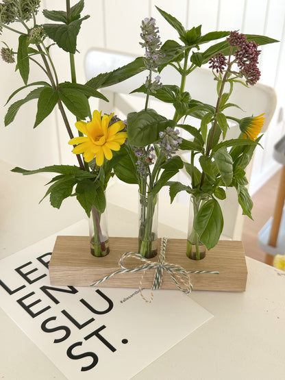 blumenwie e von stadtrand Stil mit Blumen Lebenslust