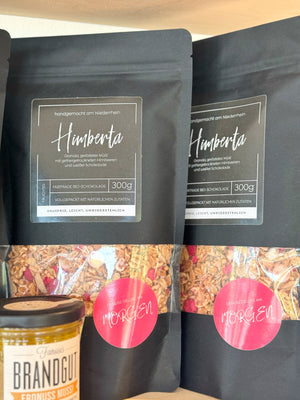 zwei Tüten Himberta Granola