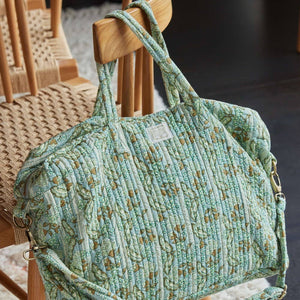 Shopper  "Anjali Jade"