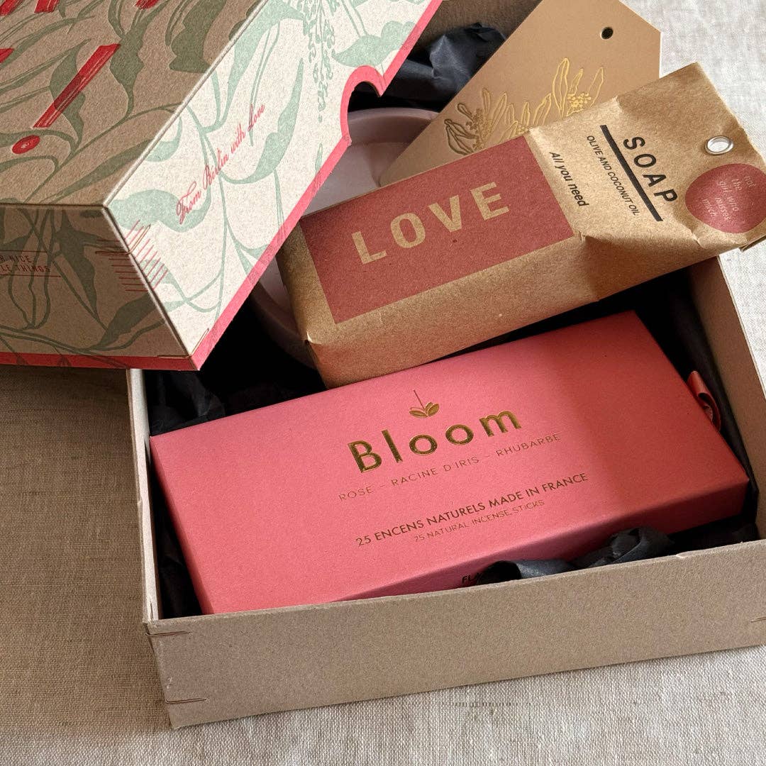 produktansicht der geschenbox mit aufschrift surprise