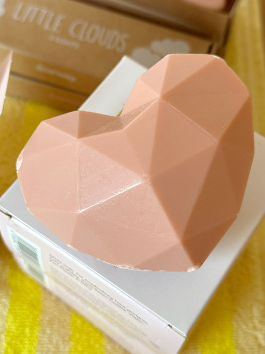 facettierte Seife in Herzform, soft rosé