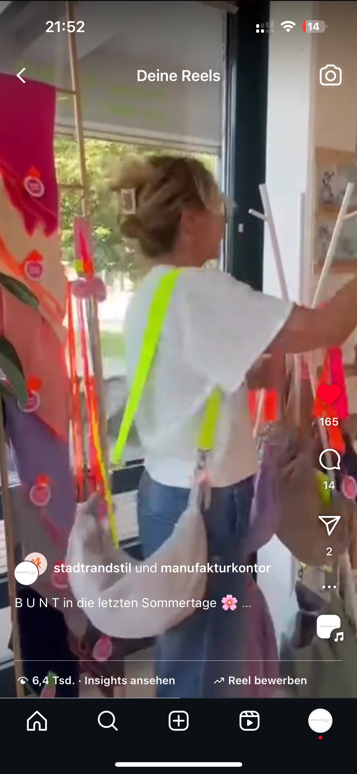 fliederfarbene und pinke crossbody mag mit Neongurten