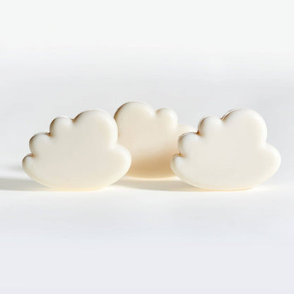 Freisteller little cloud seife weiß