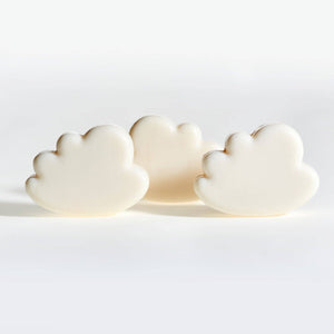 Freisteller little cloud seife weiß